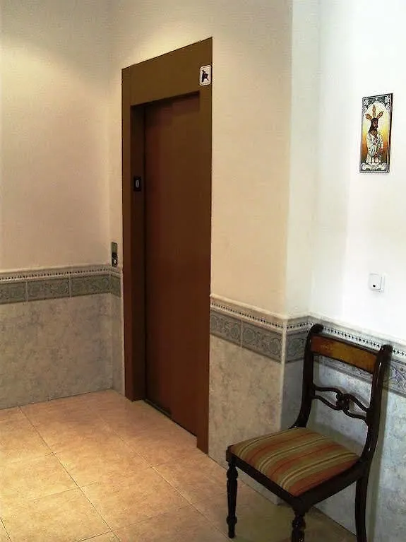 Vicenta Apartaments トレモリノス 3*,